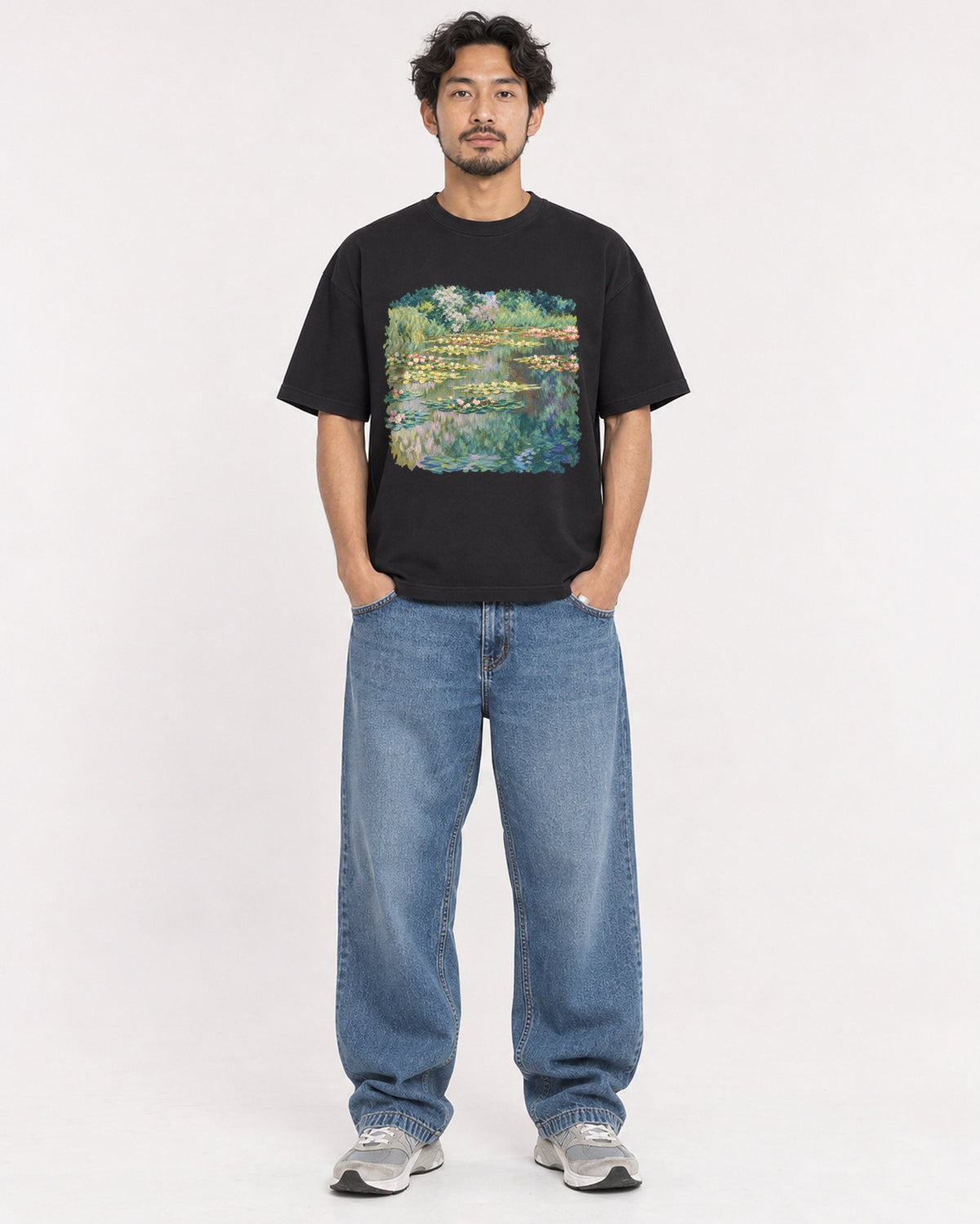 Mockup Boxy Heavyweight Tee Black male full-body 02