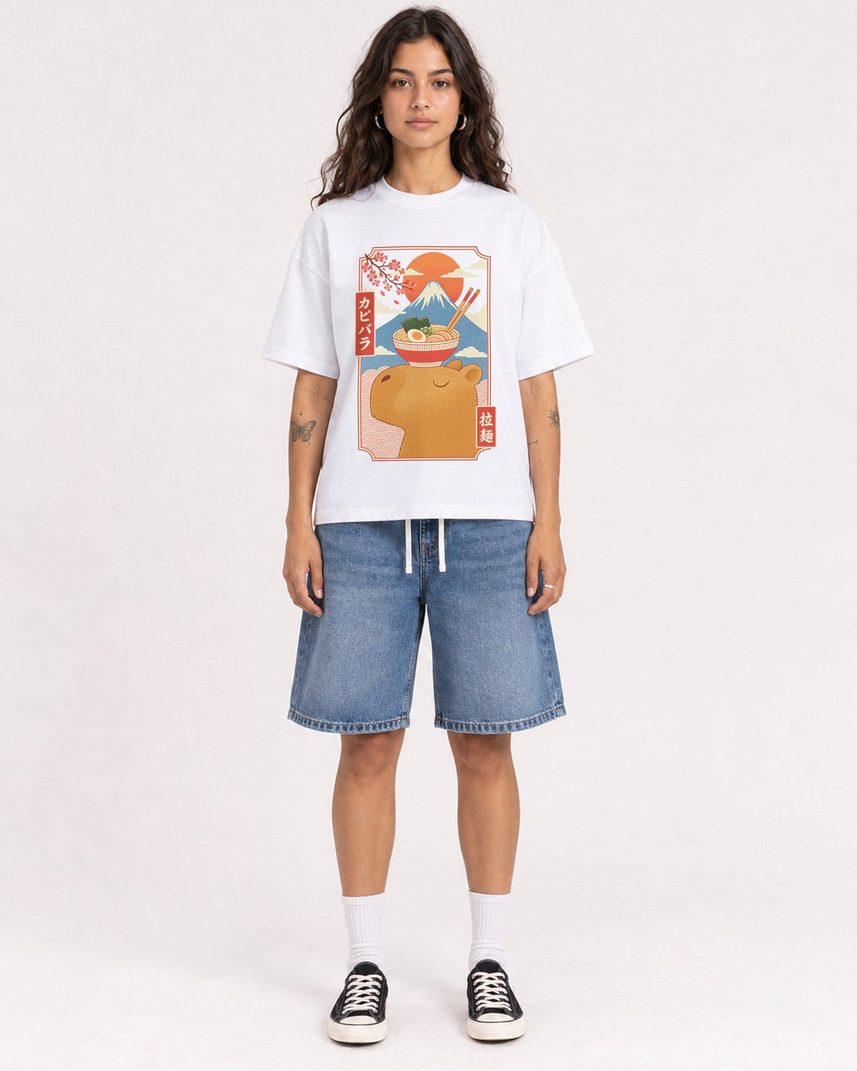 Mockup Boxy Heavyweight Tee White female full-body 06