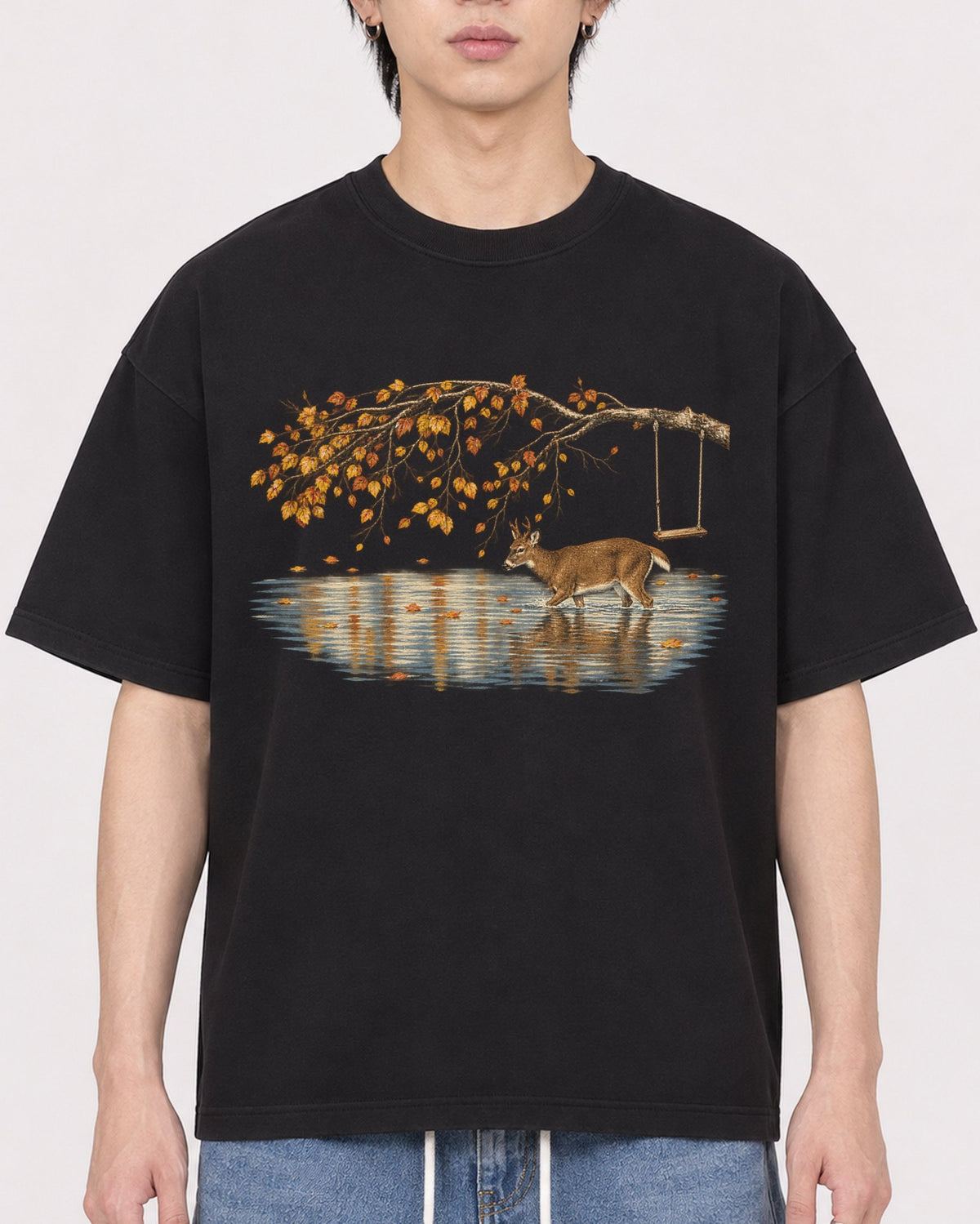 Mockup Boxy Heavyweight Tee Black male close-up 11