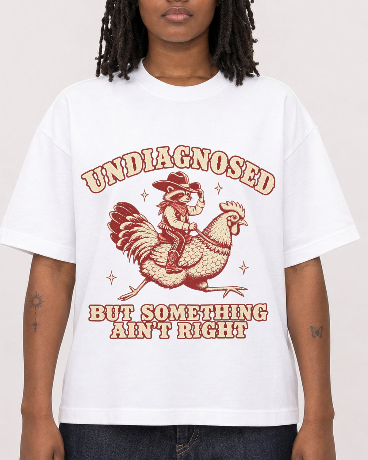 Mockup Boxy Heavyweight Tee White female close-up 24