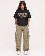 Mockup Boxy Heavyweight Tee Black female full-body 06
