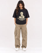 Mockup Boxy Heavyweight Tee Black female full-body 02