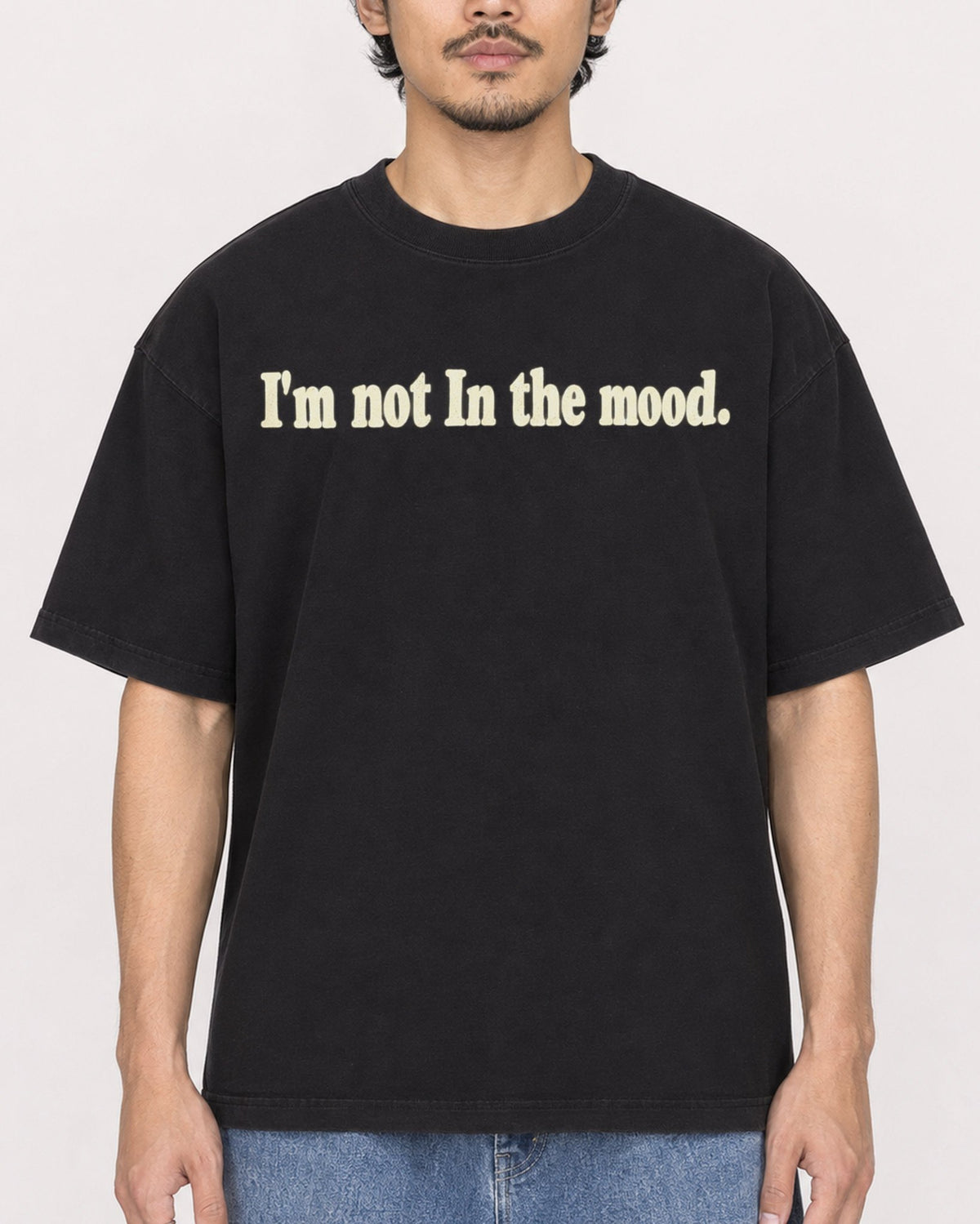 Mockup Boxy Heavyweight Tee Black male close-up 02