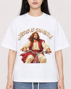 Mockup Boxy Heavyweight Tee White female close-up 01