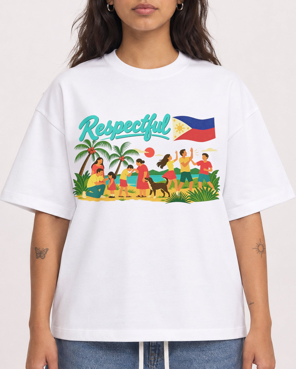 Mockup Boxy Heavyweight Tee White female close-up 06