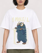 Mockup Boxy Heavyweight Tee White female close-up 32