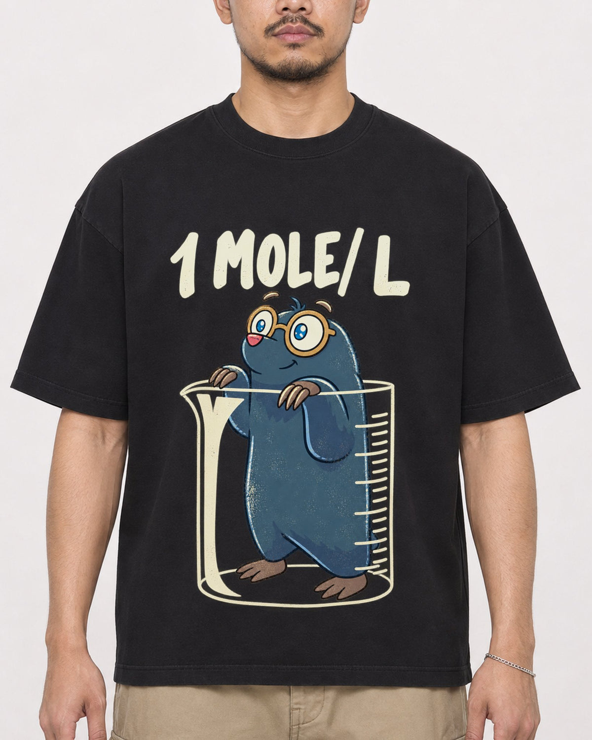Mockup Boxy Heavyweight Tee Black male close-up 32