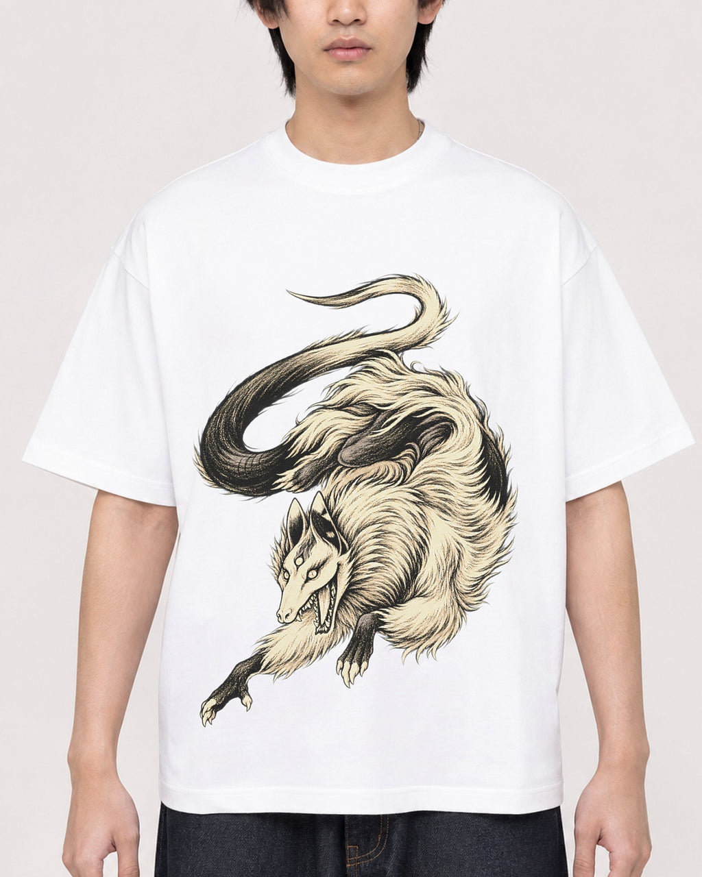 Mockup Boxy Heavyweight Tee White male close-up 11