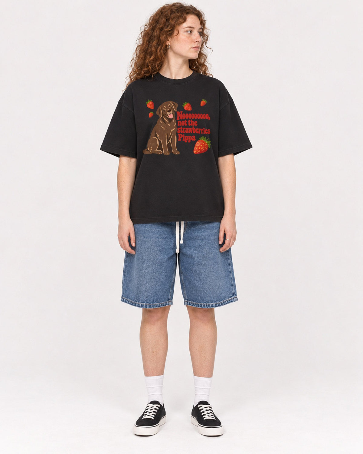 Mockup Boxy Heavyweight Tee Black female full-body 09