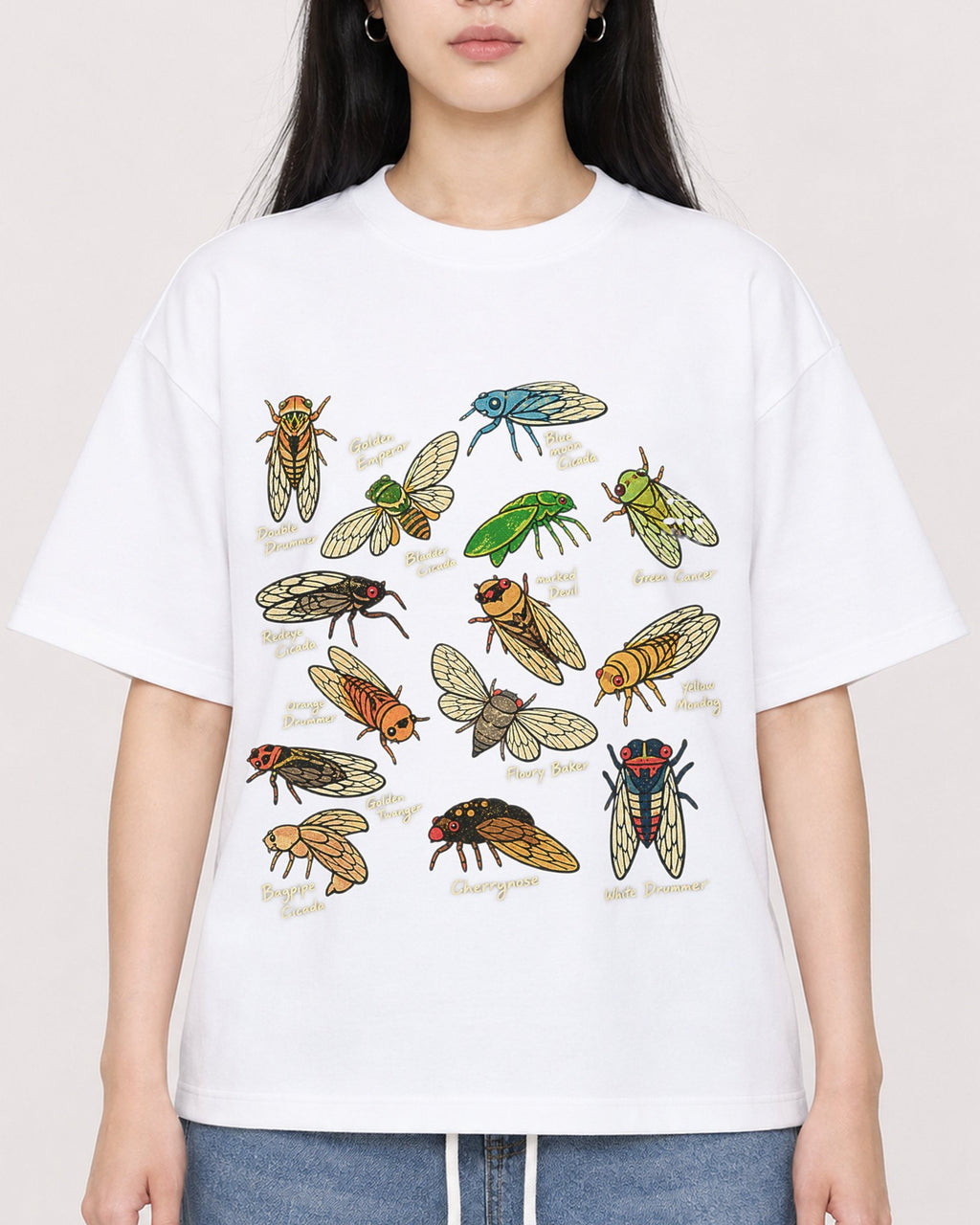 Mockup Boxy Heavyweight Tee White female close-up 01
