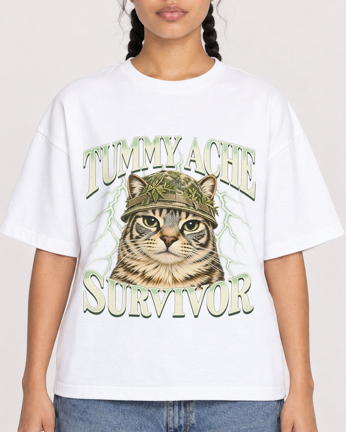 Mockup Boxy Heavyweight Tee White female close-up 50