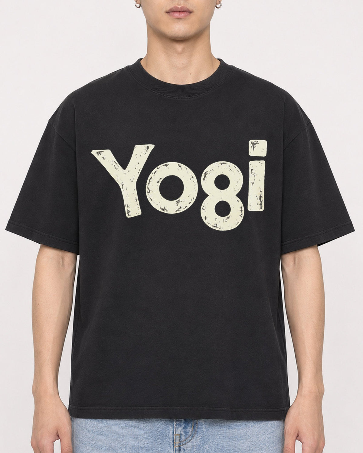 Mockup Boxy Heavyweight Tee Black male close-up 21