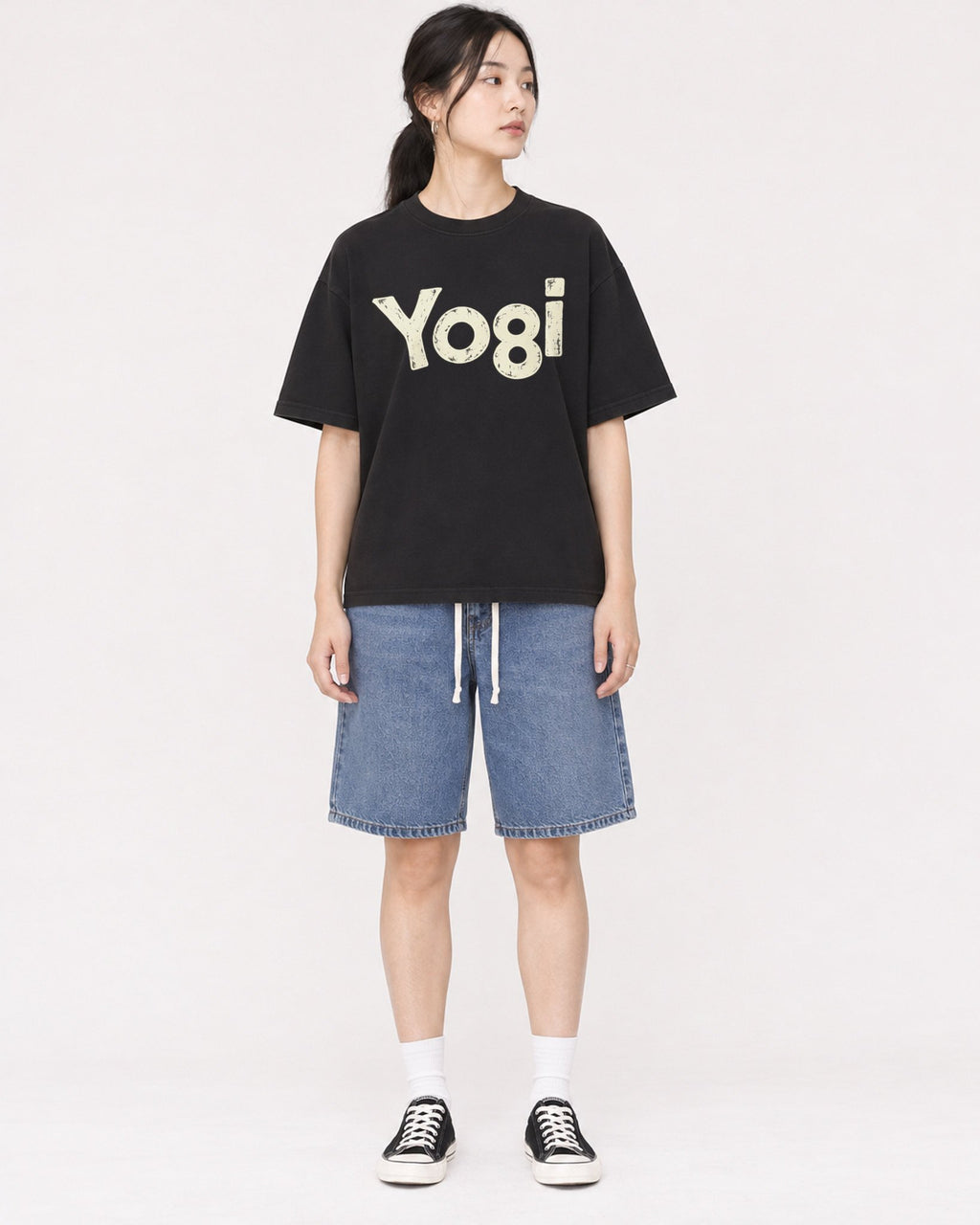 Mockup Boxy Heavyweight Tee Black female full-body 21