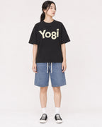 Mockup Boxy Heavyweight Tee Black female full-body 21