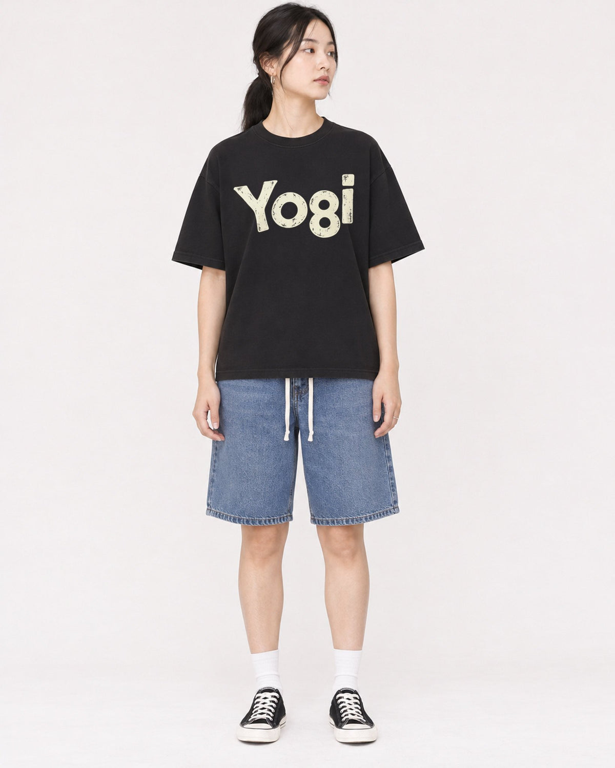 Mockup Boxy Heavyweight Tee Black female full-body 21