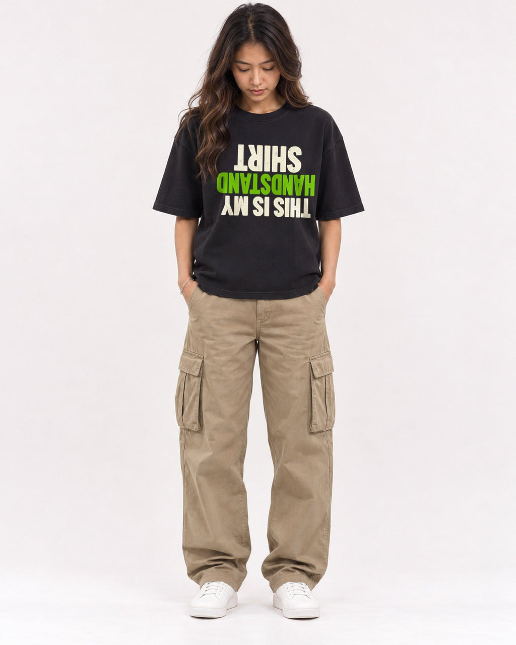 Mockup Boxy Heavyweight Tee Black female full-body 02