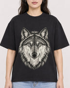 Mockup Boxy Heavyweight Tee Black female close-up 03