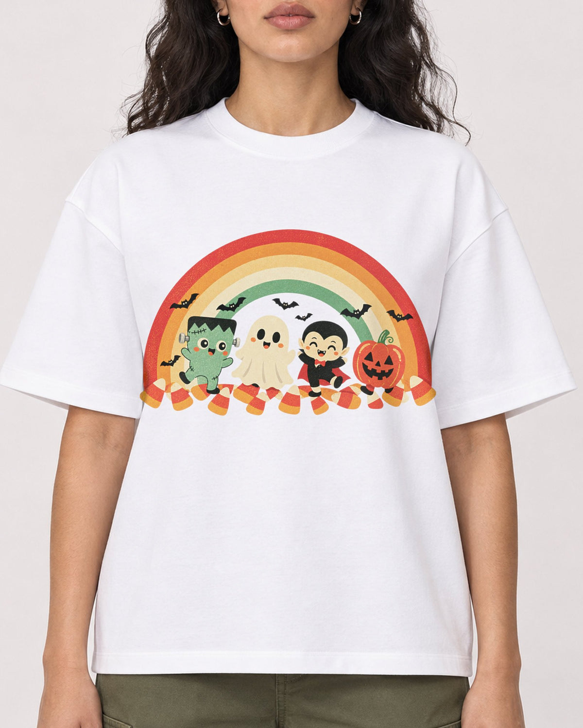 Mockup Boxy Heavyweight Tee White female close-up 07
