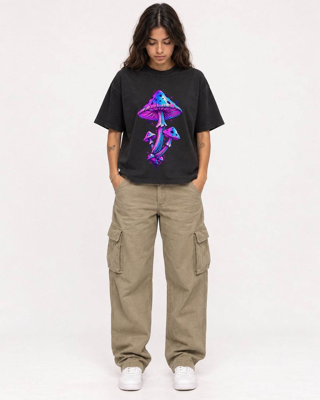 Mockup Boxy Heavyweight Tee Black female full-body 06