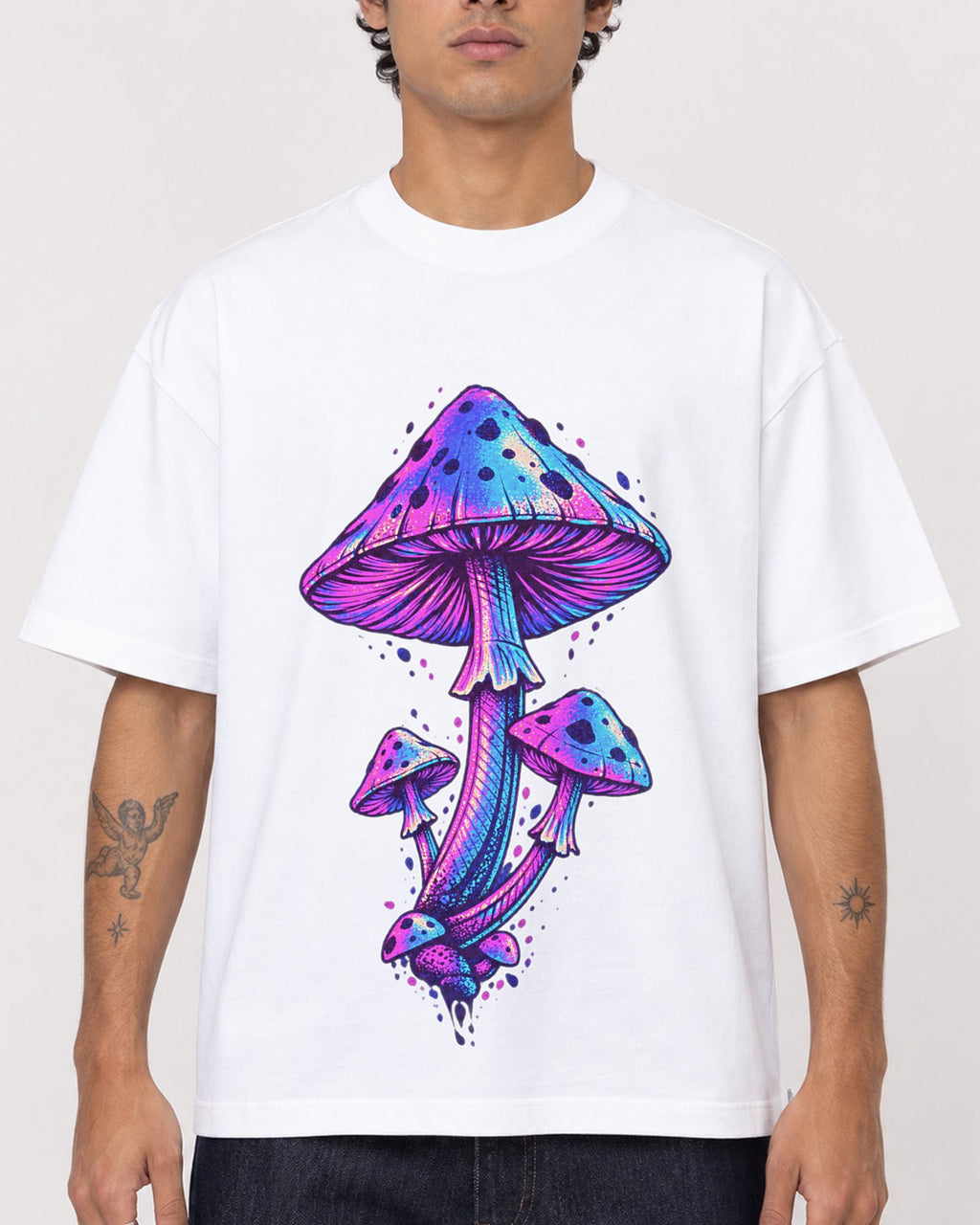 Mockup Boxy Heavyweight Tee White male close-up 06
