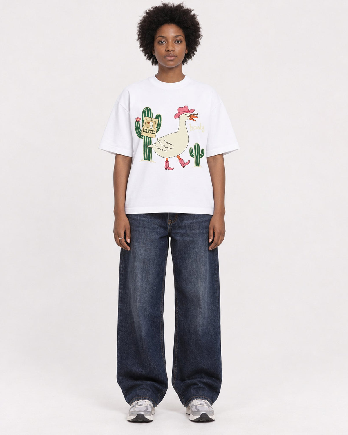 Mockup Boxy Heavyweight Tee White female full-body 14