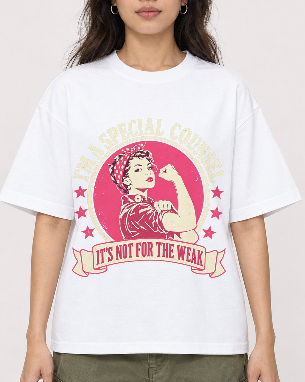 Mockup Boxy Heavyweight Tee White female close-up 02