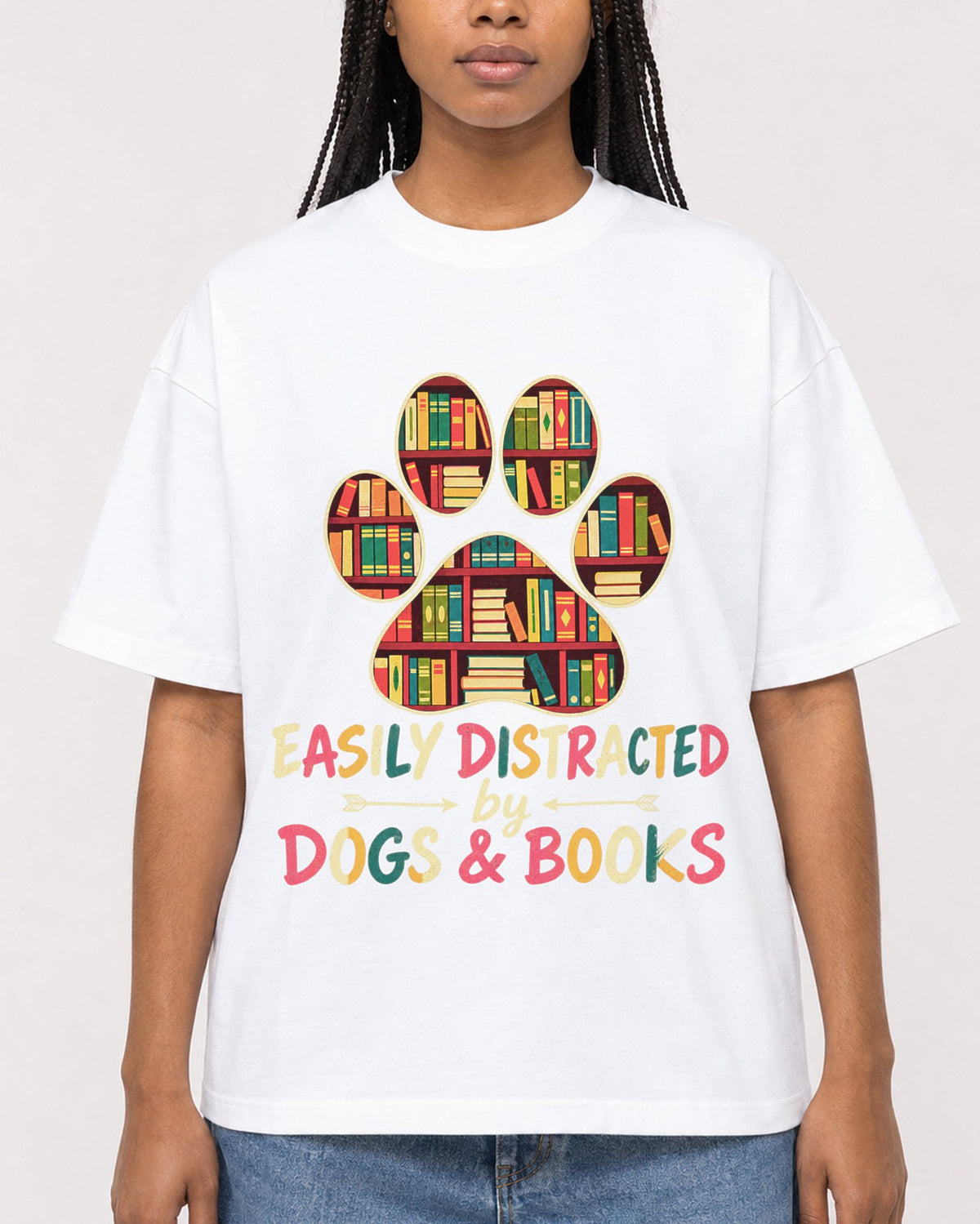 Mockup Boxy Heavyweight Tee White female close-up 45