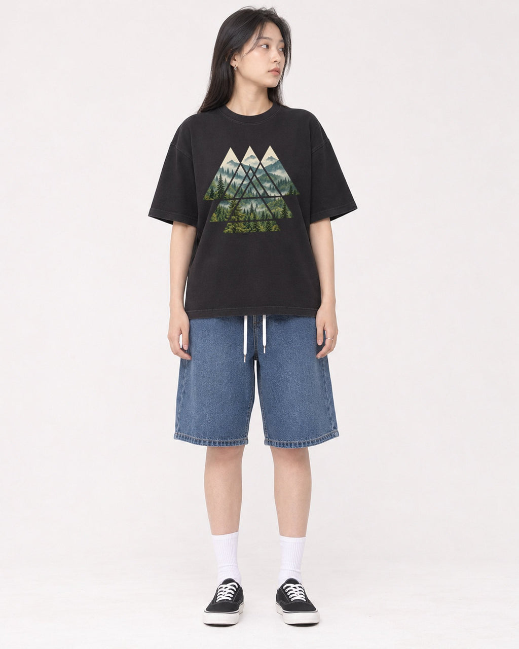 Mockup Boxy Heavyweight Tee Black female full-body 01