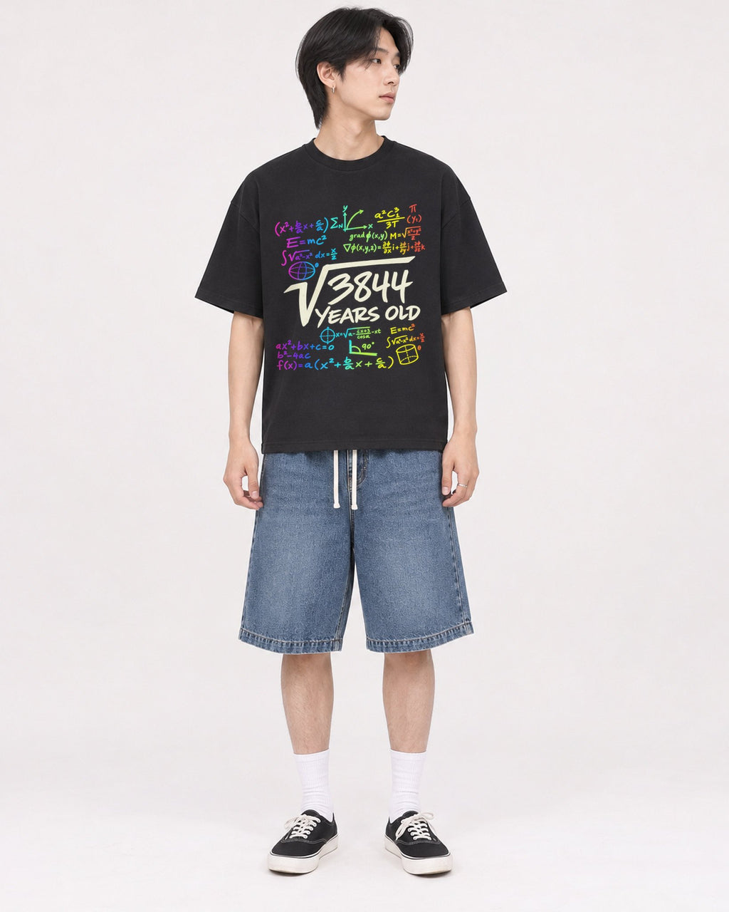 Mockup Boxy Heavyweight Tee Black male full-body 11