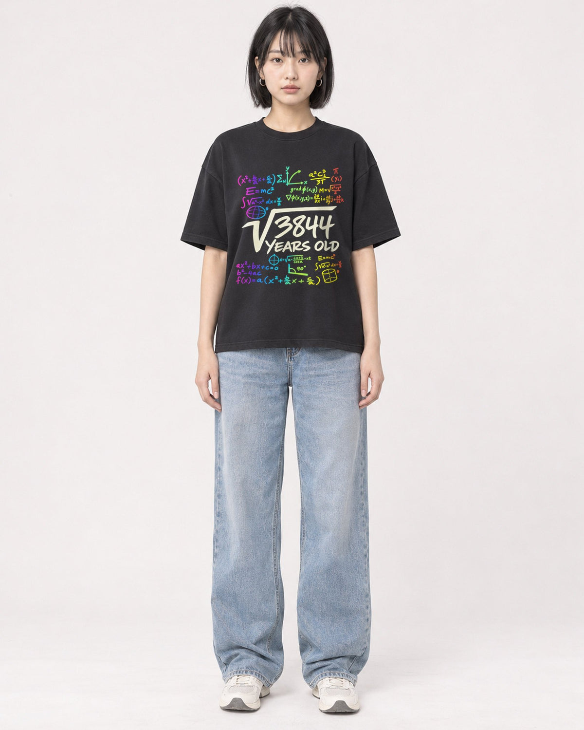 Mockup Boxy Heavyweight Tee Black female full-body 11