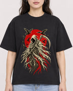 Mockup Boxy Heavyweight Tee Black female close-up 03