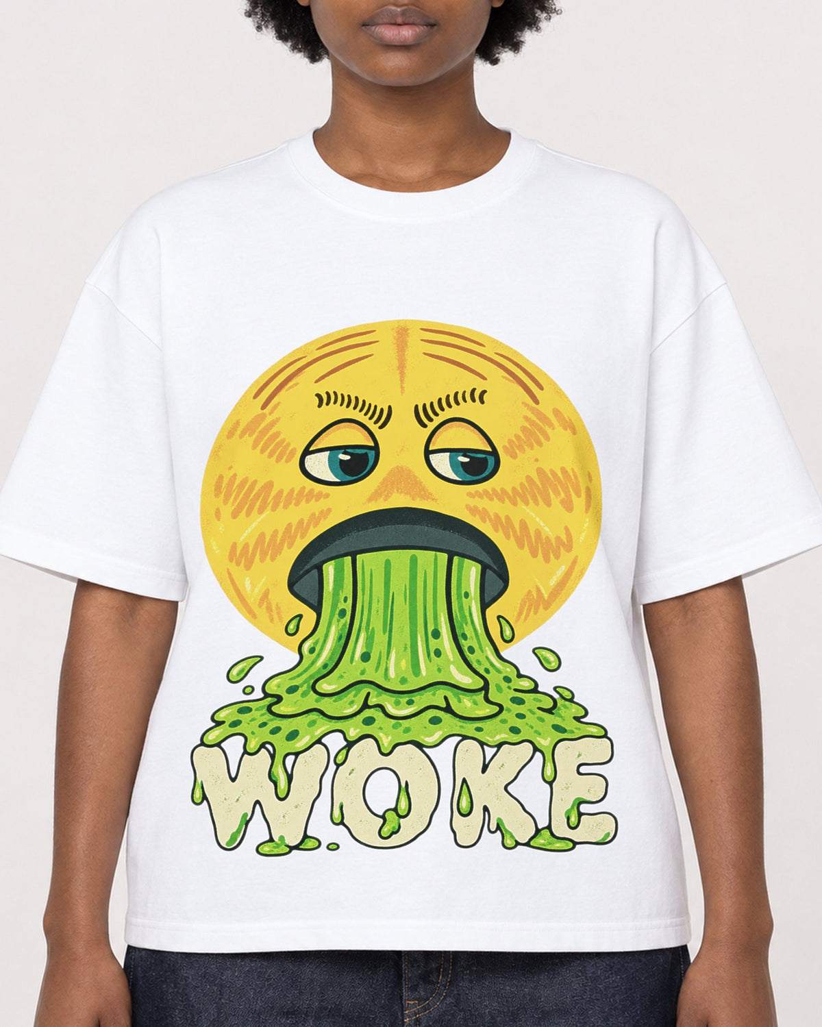 Mockup Boxy Heavyweight Tee White female close-up 14