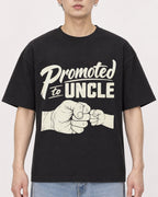 Mockup Boxy Heavyweight Tee Black male close-up 01