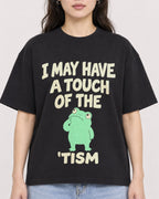 Mockup Boxy Heavyweight Tee Black female close-up 03