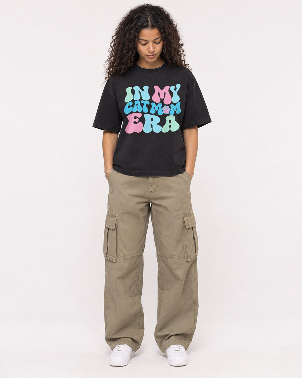 Mockup Boxy Heavyweight Tee Black female full-body 10
