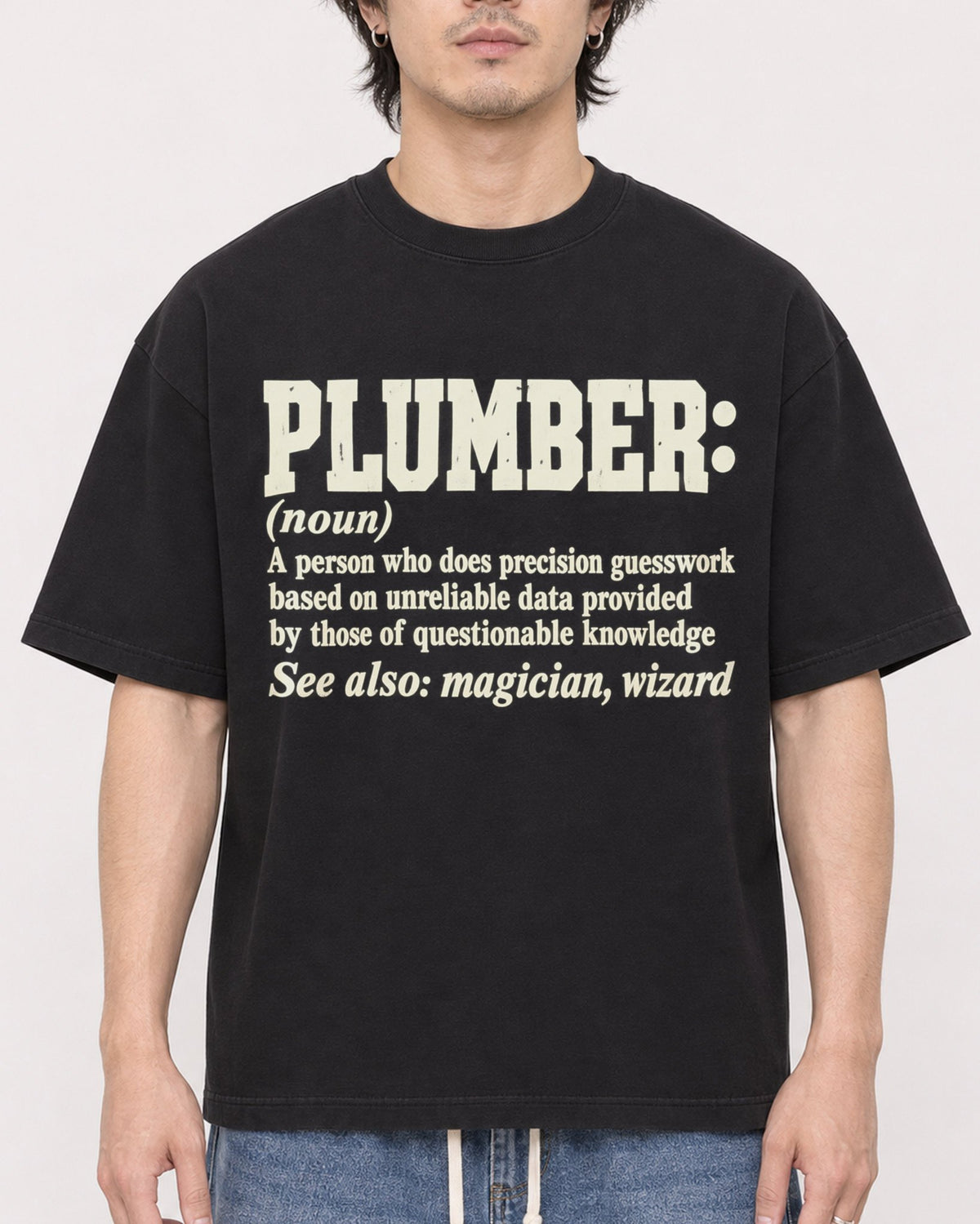 Mockup Boxy Heavyweight Tee Black male close-up 03