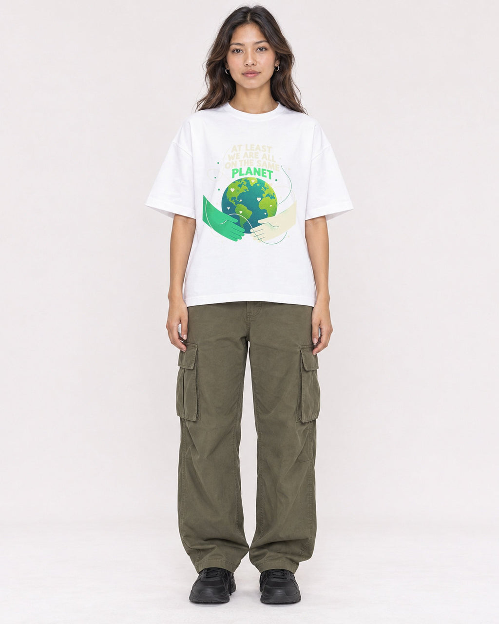 Mockup Boxy Heavyweight Tee White female full-body 02