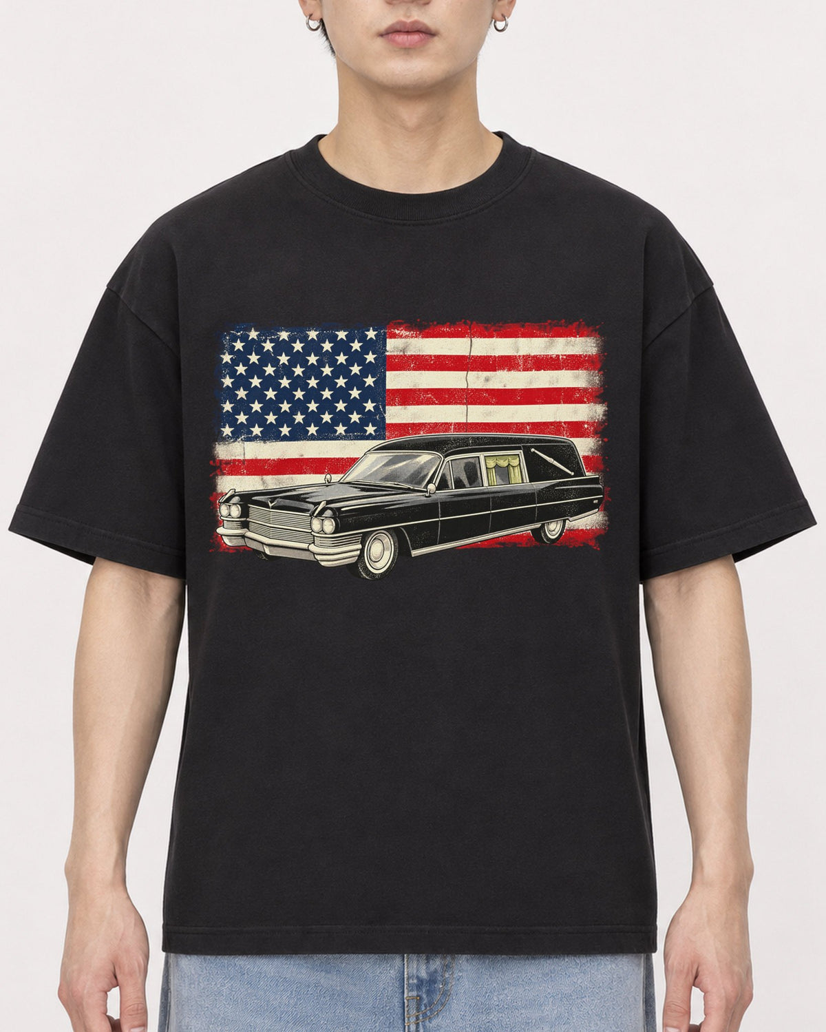 Mockup Boxy Heavyweight Tee Black male close-up 01
