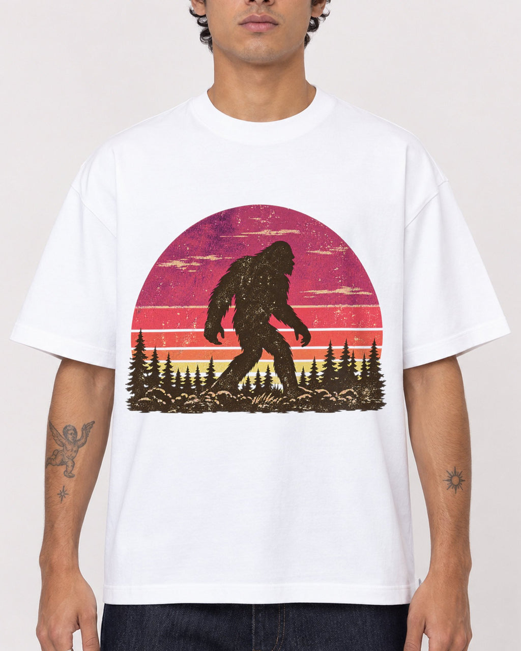Mockup Boxy Heavyweight Tee White male close-up 06