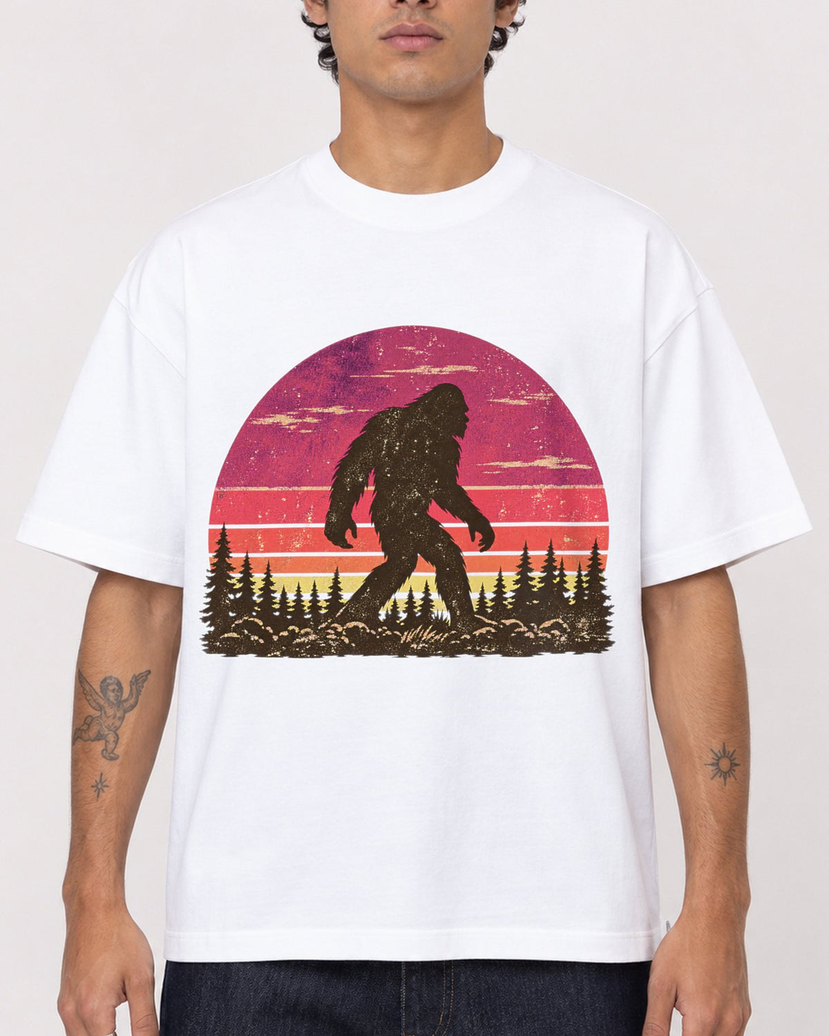 Mockup Boxy Heavyweight Tee White male close-up 06