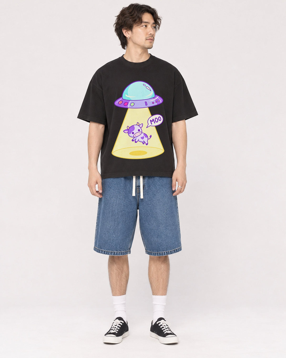 Mockup Boxy Heavyweight Tee Black male full-body 03