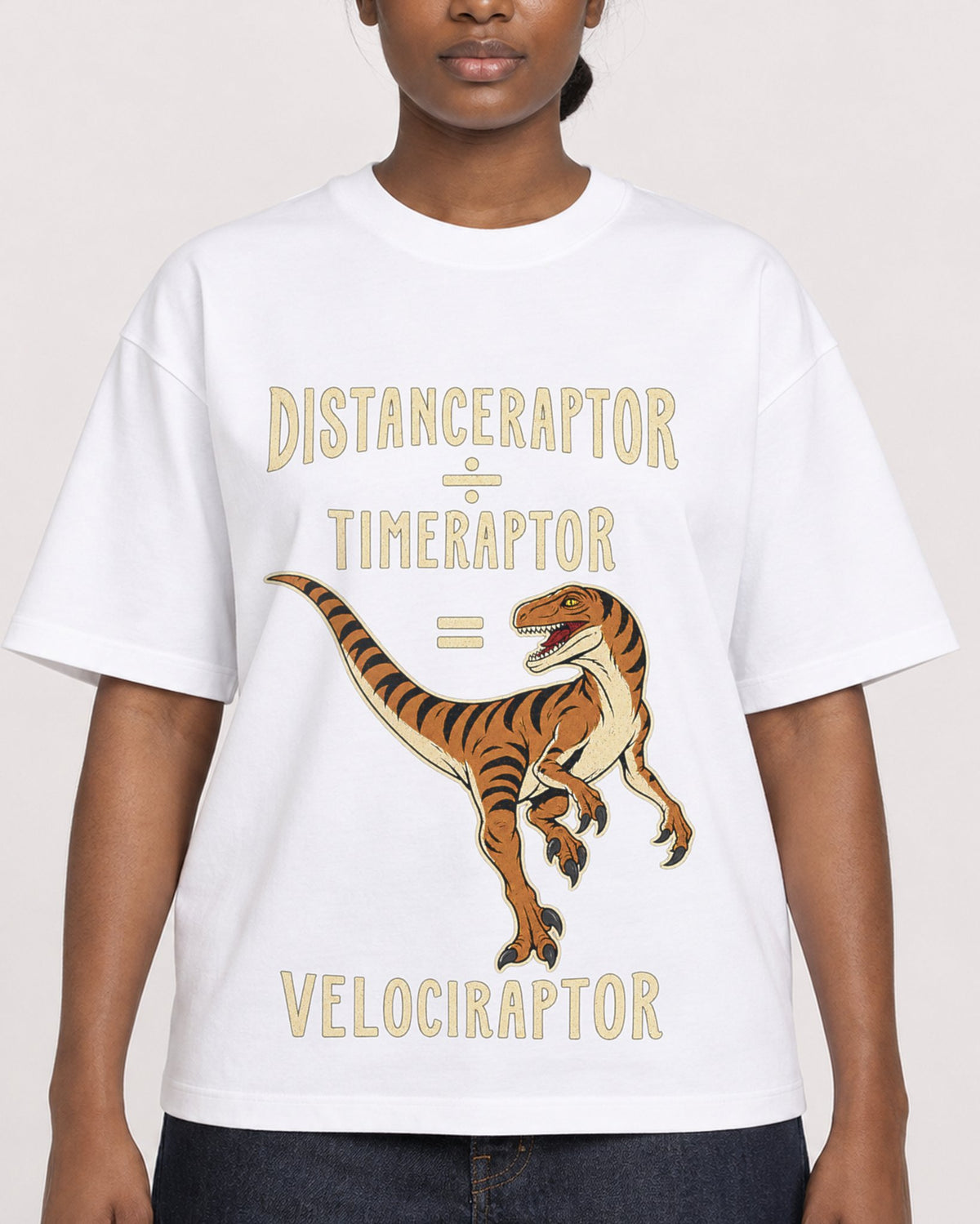 Mockup Boxy Heavyweight Tee White female close-up 34