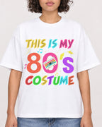 Mockup Boxy Heavyweight Tee White female close-up 40