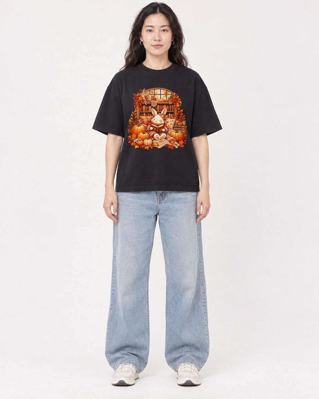 Mockup Boxy Heavyweight Tee Black female full-body 03