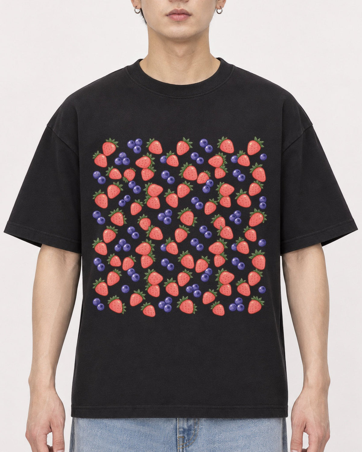Mockup Boxy Heavyweight Tee Black male close-up 01