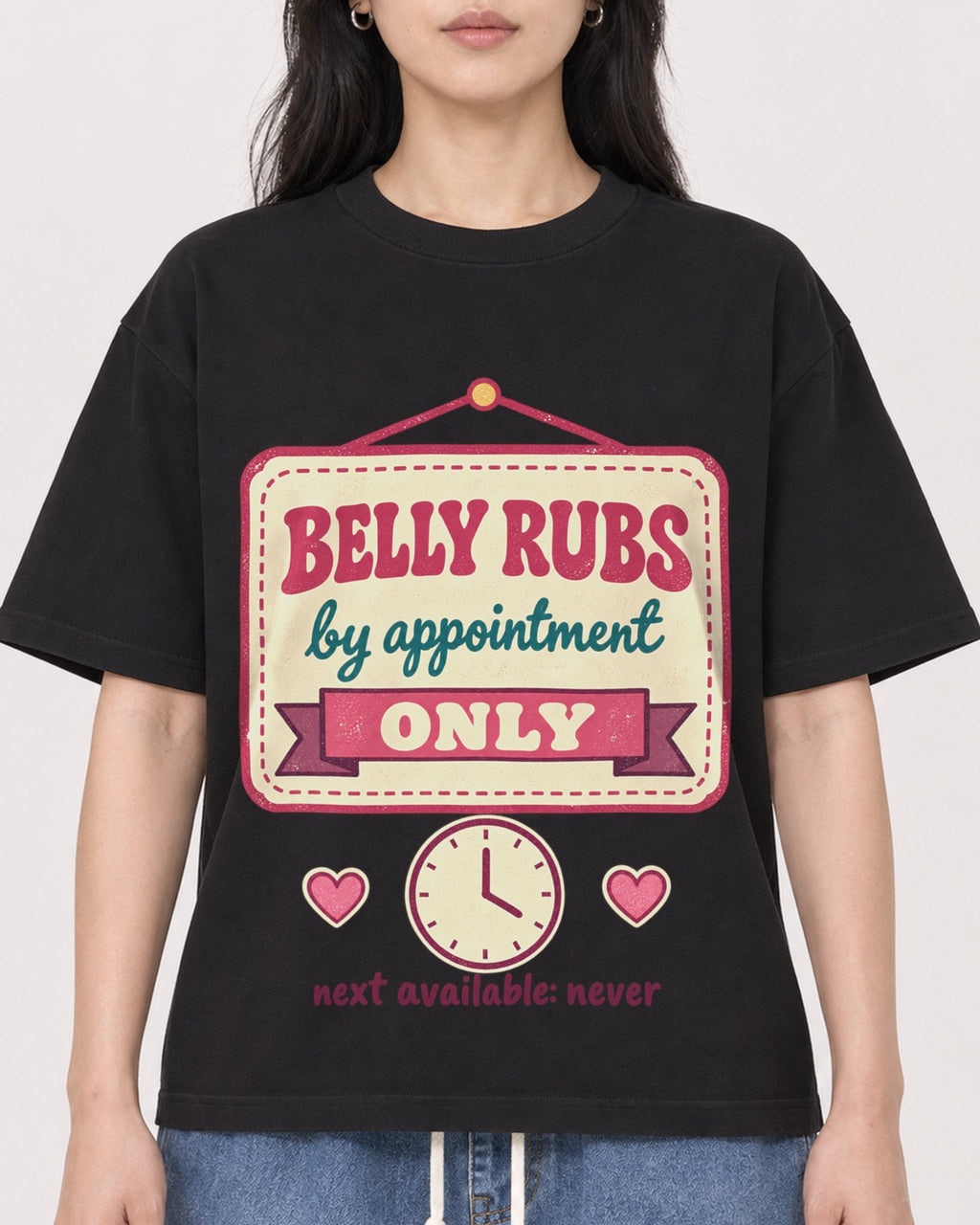 Mockup Boxy Heavyweight Tee Black female close-up 13