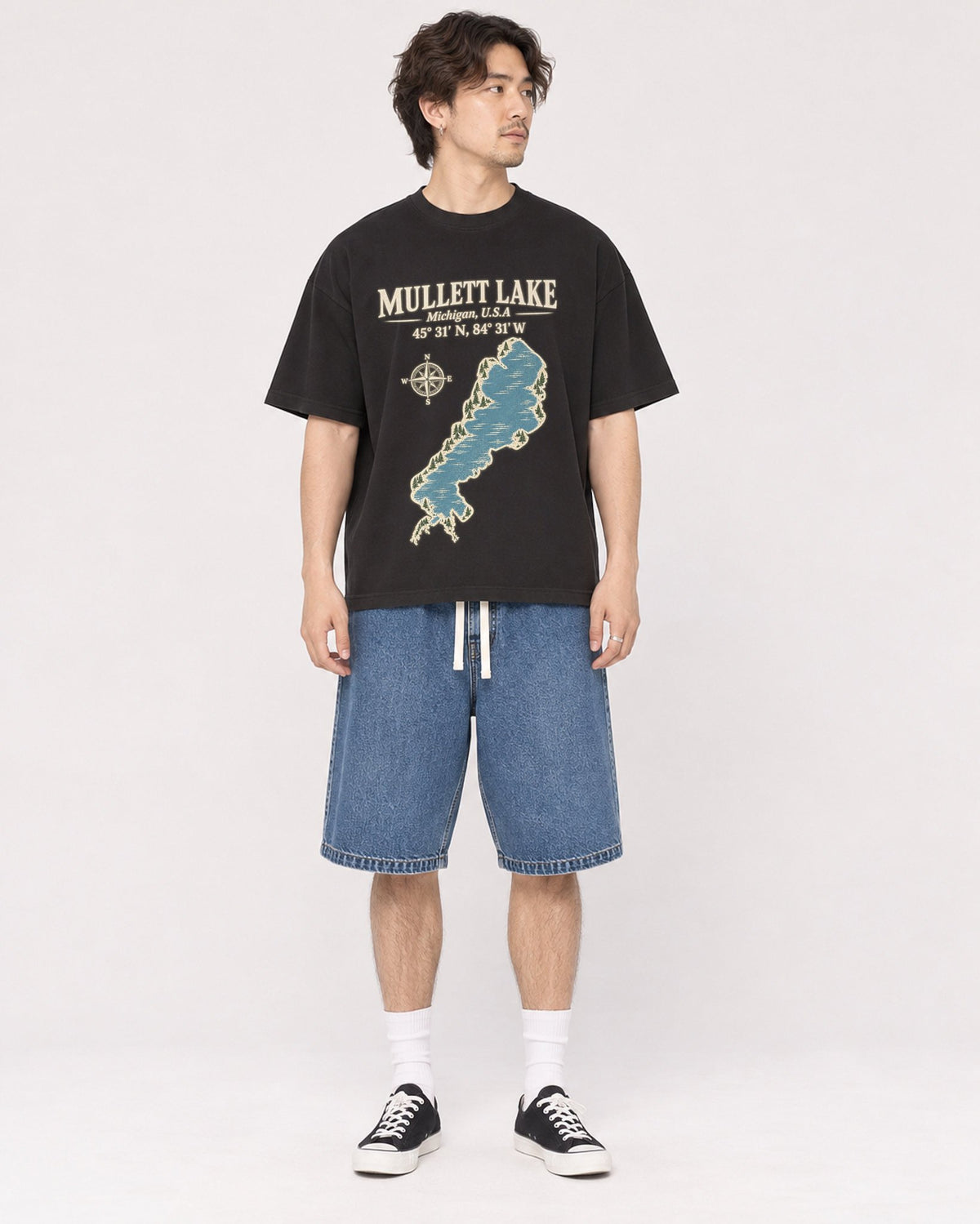 Mockup Boxy Heavyweight Tee Black male full-body 03