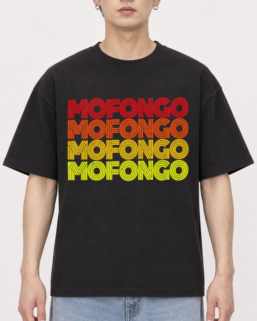 Mockup Boxy Heavyweight Tee Black male close-up 01