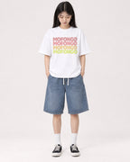 Mockup Boxy Heavyweight Tee White female full-body 01
