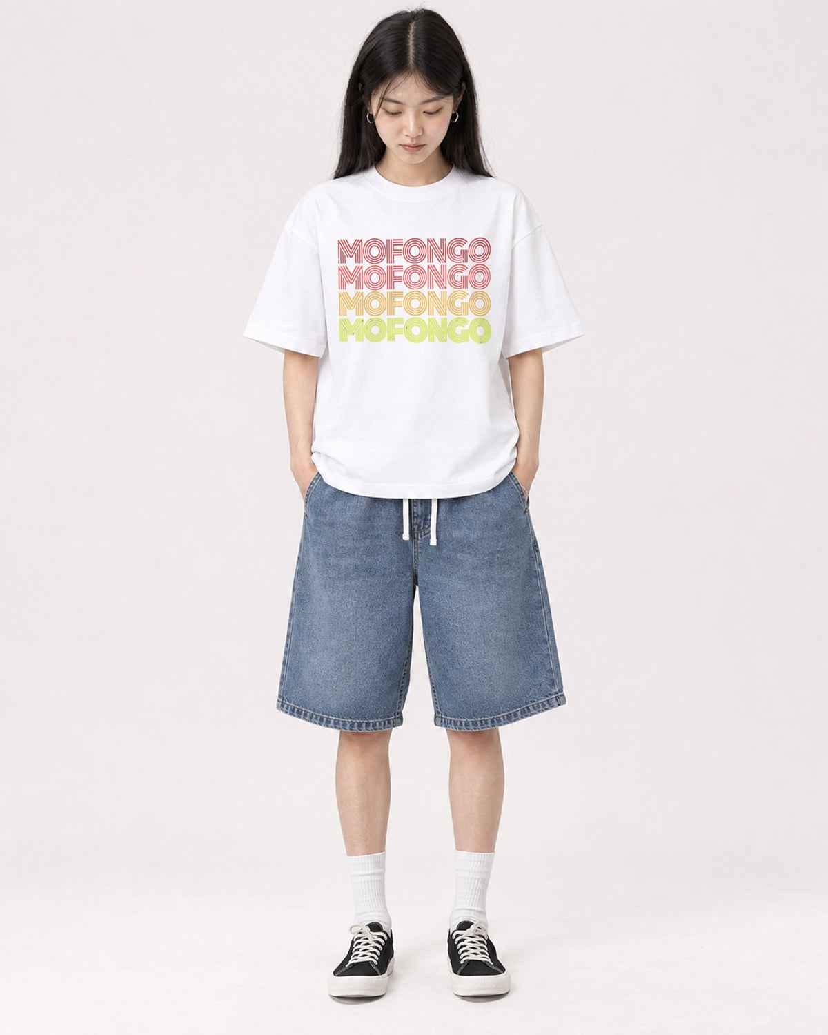 Mockup Boxy Heavyweight Tee White female full-body 01